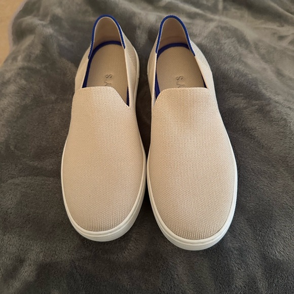 Rothy’s Original Slip On Sneaker - size 7.5 - color: sand - Picture 2 of 3